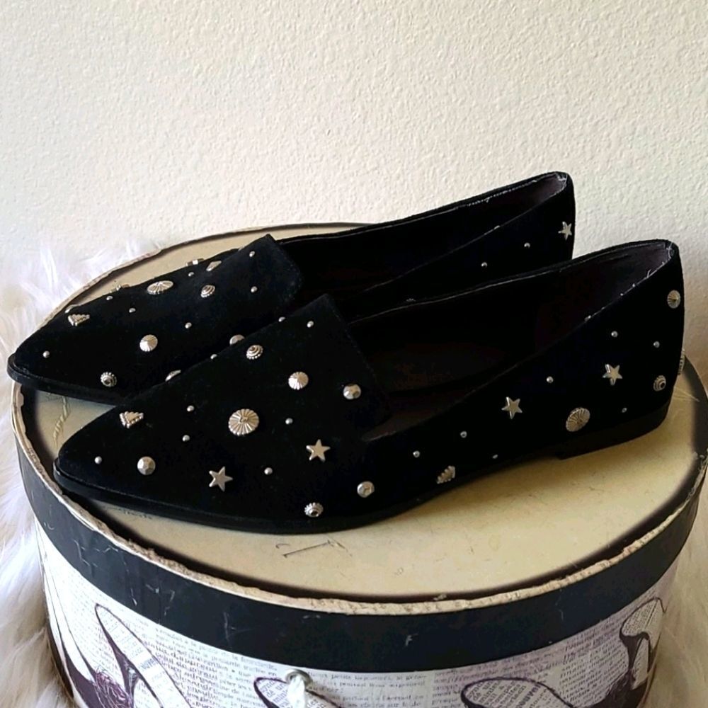 - - BCBG. Leather loafers